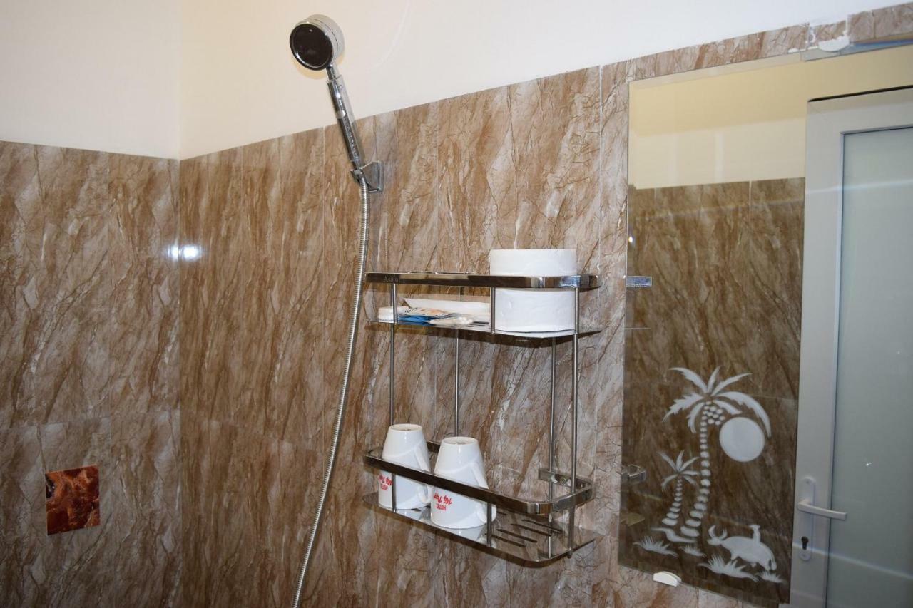 Khach San My Ngoc Hotell Buon Ma Thuot Eksteriør bilde